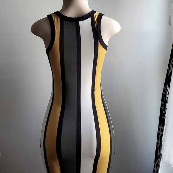 Strip Dress Brand New - Picture 7 of 8